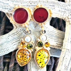 Vintage Clip on earrings 😍 ON SALE